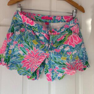 Lilly Pulitzer Short in Size 2